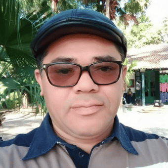 Professor Cletinho